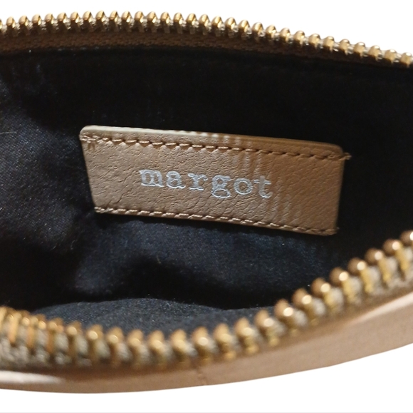 Margot Fine Leather Snap Wallet Snake Embossed Bi-Fold Wallet - Picture 8 of 9